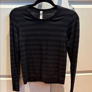 Lululemon Long Sleeve Women’s Top